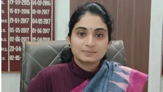 सीडीओ मृणाली अविनाश जोशी।