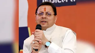 हल्द्वानी में आयोजित सोशल मीडिया मंथन विथ सीएम धामी कार्यक्रम में कंटेंट क्रिएटर्स, डिजिटल वालेंटियर्स एवं युवाओं के साथ संवाद करते मुख्यमंत्री पुष्कर सिंह धामी। जागरण