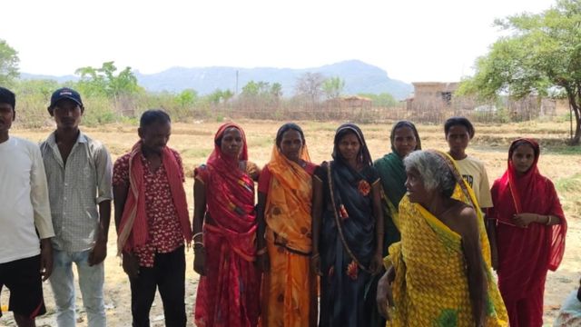 गयाजी का चितागढ़ गांव: केवल 5-6 लोग ही कर पाते हैं सिग्नेचर, नदी पार कर पढ़ाई करने की मजबूरी
