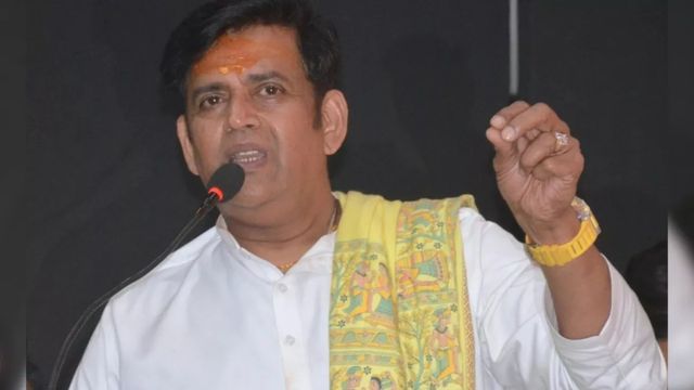 सांसद रवि किशन को बदनाम करने में तीन इंटरनेट अकाउंट पर केस, संचालकों की पहचान में जुटी पुलिस
