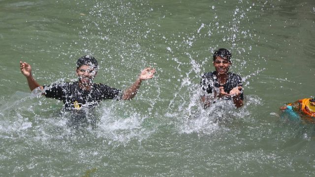 बढ़ती गर्मी और हीट वेव को लेकर प्रशासन अलर्ट, झज्जर डीसी ने जारी की गाइडलाइन
