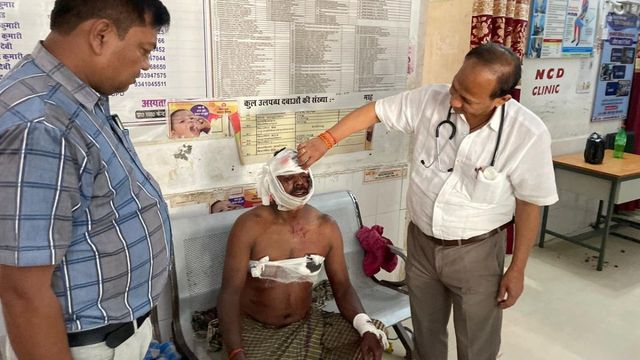 पश्चिम चंपारण में खेत देखने गए दिव्यांग किसान पर भालू ने किया हमला, जबड़ा फाड़ा