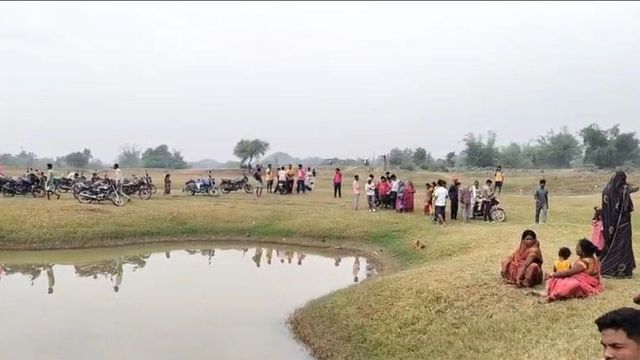 गढ़वा के अकेलवा तालाब में डूबने से 2 बच्चियों की मौत, गांव में पसरा मातम 

