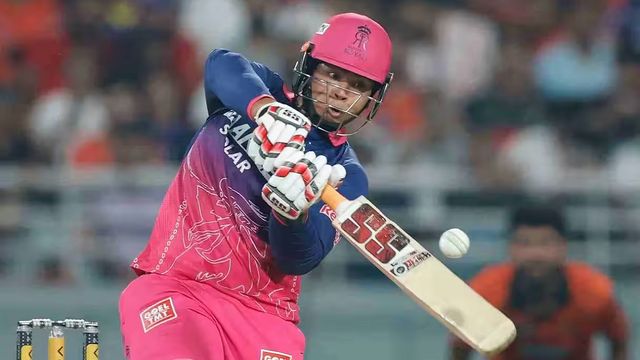 Vaibhav Suryavanshi ने IPL के रिकॉर्ड्स को तोड़-मरोड़कर रख दिया, प्लेऑफ इतिहास में जड़ा सबसे तेज अर्धशतक