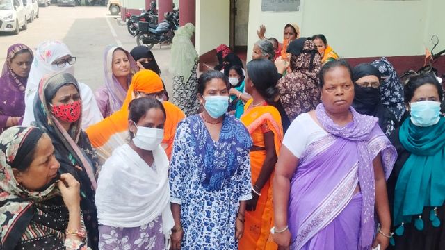 मंईयां सम्मान योजना में लाभुकों से वसूली पर सरकार सख्त, बोकारो में सेविका के खिलाफ एक्शन