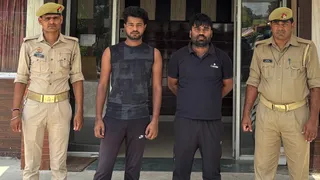 पुलिस की गिरफ्त में मोहित कुमार और सारिख खान उर्फ शारिक