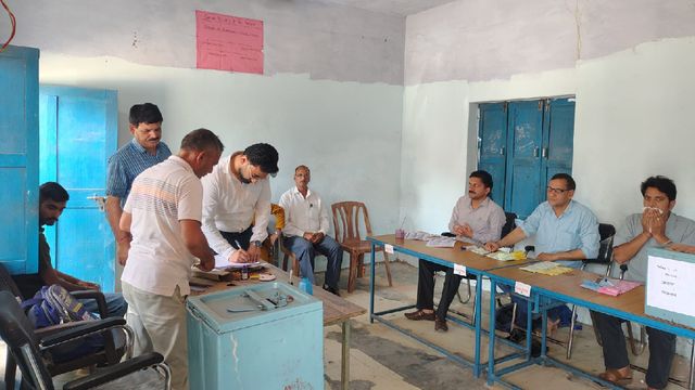 हिमाचल पंचायत चुनाव: कांगड़ा की 282 पंचायतों में चुने गए जनप्रतिनिधि, दूसरे चरण में महिलाओं का बढ़ा मतदान
