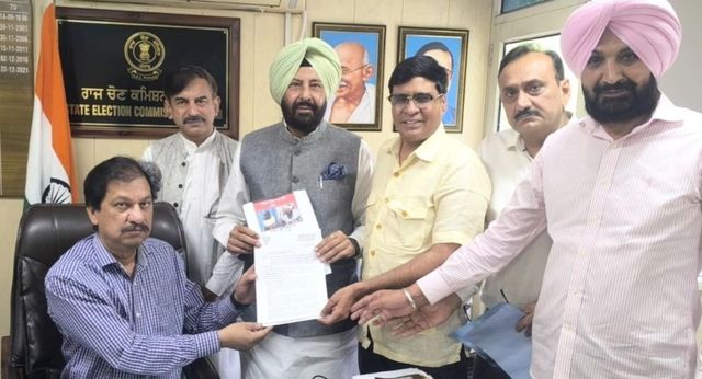 पंजाब निकाय चुनाव में धांधली का आरोप, राज्य चुनाव आयुक्त से मिला भाजपा प्रतिनिधिमंडल; पुनर्मतदान की मांग
