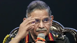 ऑपरेशन सिंदूर 2.0 की तैयारी: आर्मी चीफ उपेंद्र द्विवेदी ने कहा- अगले युद्ध के लिए एकजुट हो रहीं तीनों सेनाएं