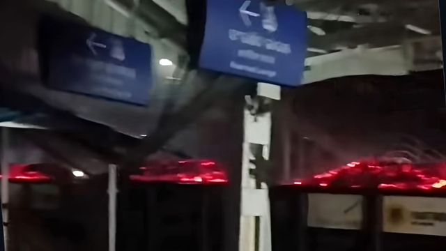 संबलपुर रेल मंडल में कोयले से लदी मालगाड़ी में लगी आग, पांच वैगन प्रभावित
