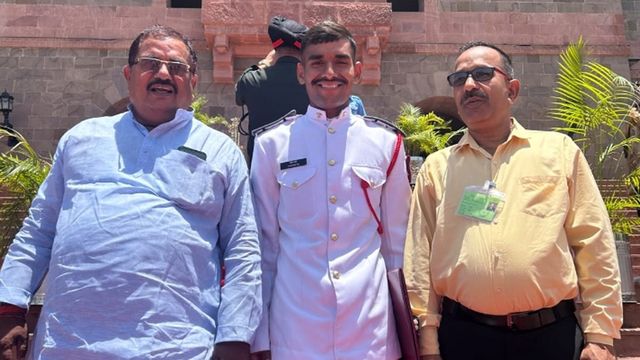 रिटायर्ड सूबेदार के बेटे ने बढ़ाया मान; NDA में टॉप रैंक के साथ भोजपुर के सक्षम बने सेना अधिकारी

