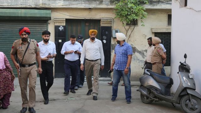 लुधियाना में बुजुर्ग कारोबारी दंपती की हत्या, बंद घर से खून से लथपथ शव बरामद; पुलिस जांच में जुटी
