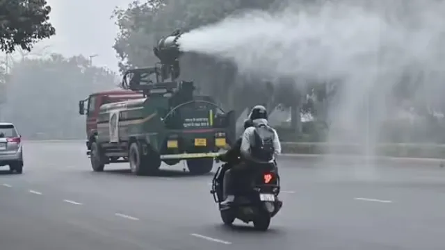 दिल्ली में पिछले आठ वर्षों में सबसे स्वच्छ वायु, औसत AQI 211; सीएक्यूएम रिपोर्ट