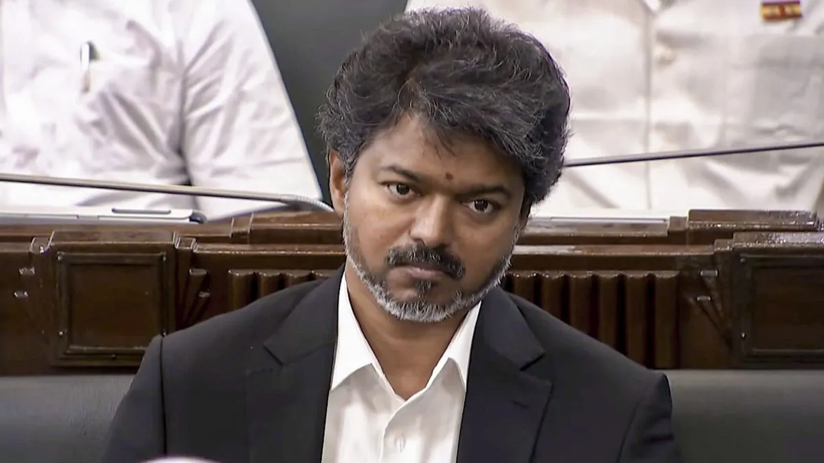साउथ एक्ट्रेस जूली ने थलापति विजय पर लगाए गंभीर आरोप, कहा- ट्रोलिंग की वजह से हुआ मिसकैरेज