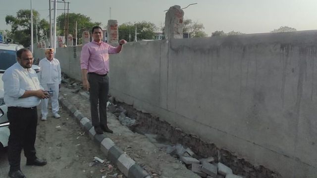 अलीगढ़ में 4.80 करोड़ के सुंदरीकरण प्रोजेक्ट में लापरवाही, मुंबई की कंपनी ब्लैकलिस्ट