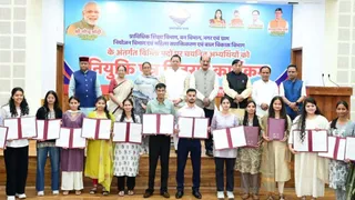 मुख्यमंत्री धामी ने 276 युवाओं को प्रदान किए नियुक्ति पत्र
