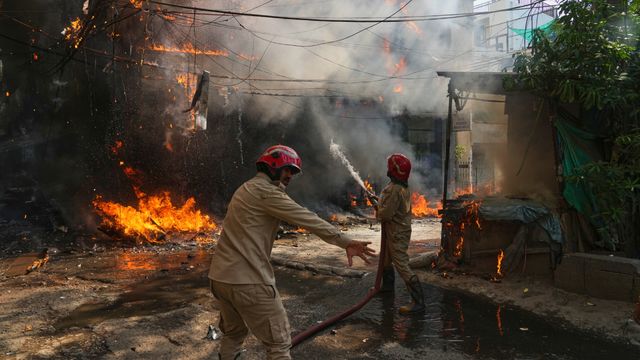 जागरण संपादकीय: अंधेरगर्दी की आग