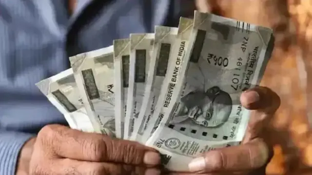 स्ट्रीट वेंडर्स के पास लोन के साथ क्रेडिट कार्ड पाने का सुनहरा मौका, 30 जून से पहले करना होगा ये जरूरी काम

