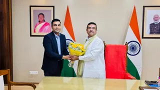 करण अदाणी ने मुख्यमंत्री शुभेंदु अधिकारी से की मुलाकात (फोटो- एक्स)