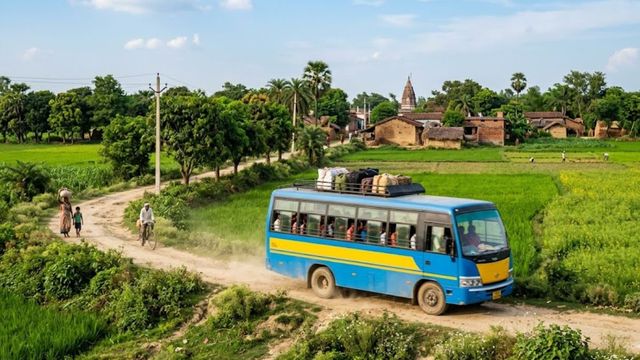 बलिया के ग्रामीण इलाकों में चलेगी 28 सीटर मिनी बस, परिवहन निगम ने शुरू की तैयारी
