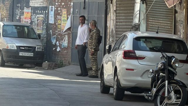 पंजाब: तरनतारन में कांग्रेस शहरी अध्यक्ष लक्की पागल के घर ED का छापा, तीन घंटे तक चली जांच; खंगाले गए बैंक रिकॉर्ड