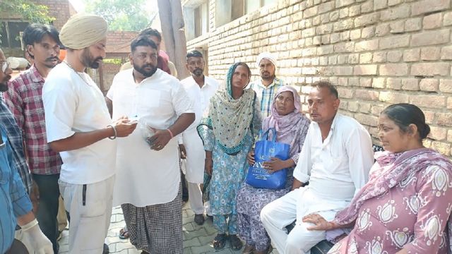 मोगा में पेट्रोल पंप के बाहर खड़े परिवार को पिकअप ने रौंदा, महिला की मौत, दो युवक गंभीर घायल
