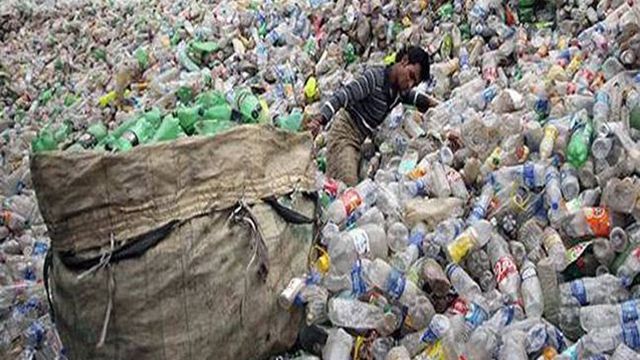 'प्लास्टिक कचरा दो और 2 रुपये पाओ', उत्तराखंड के हल्द्वानी में स्वच्छ भारत मिशन की नई पहल
