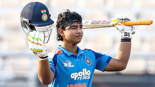15 साल की उम्र में भारतीय टीम में बिहार के वैभव सूर्यवंशी, कोच ने बताई सफलता की वजह; ताजपुर में मना जश्न