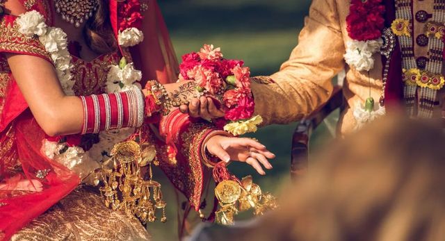 दूल्हे राजा के अरमानों पर फिरा पानी: निकाह से ठीक पहले 'पहली बेगम' की एंट्री, पुलिस ले गई थाने

