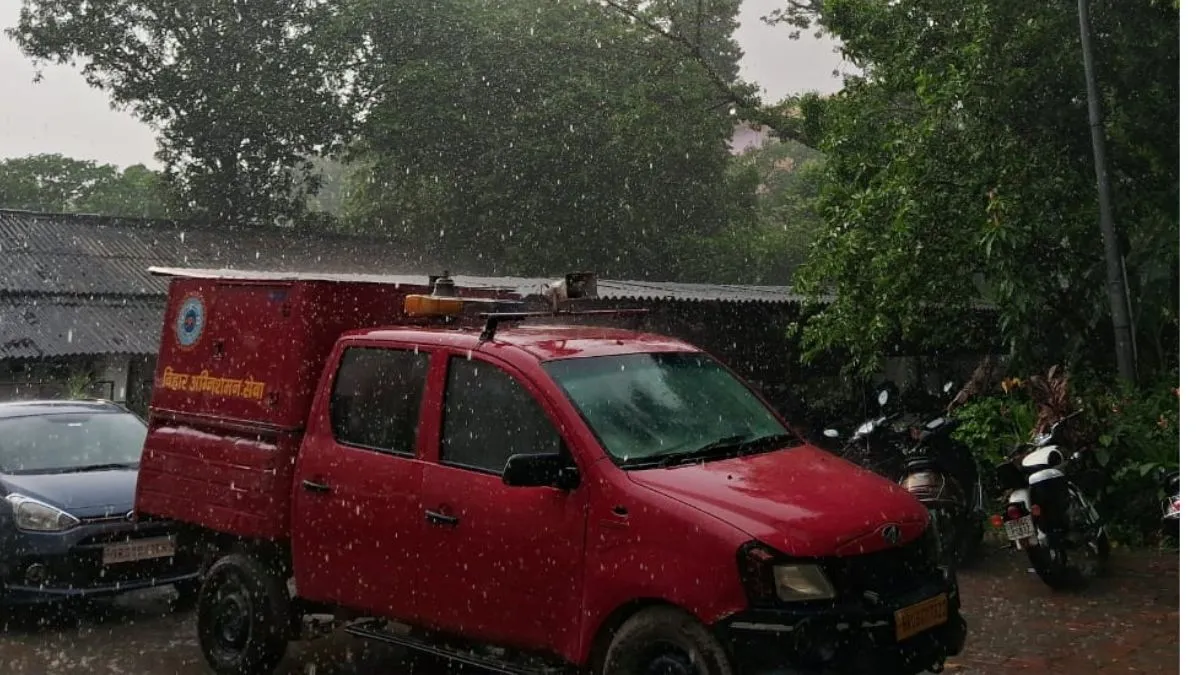 दोपहर बाद बारिश से मौसम सुहावना, मुजफ्फरपुर में उमस भरी गर्मी से लोगों को राहत