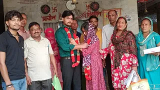 धामपुर के शिव मंदिर में शादी करते प्रेमी युगल। जागरण