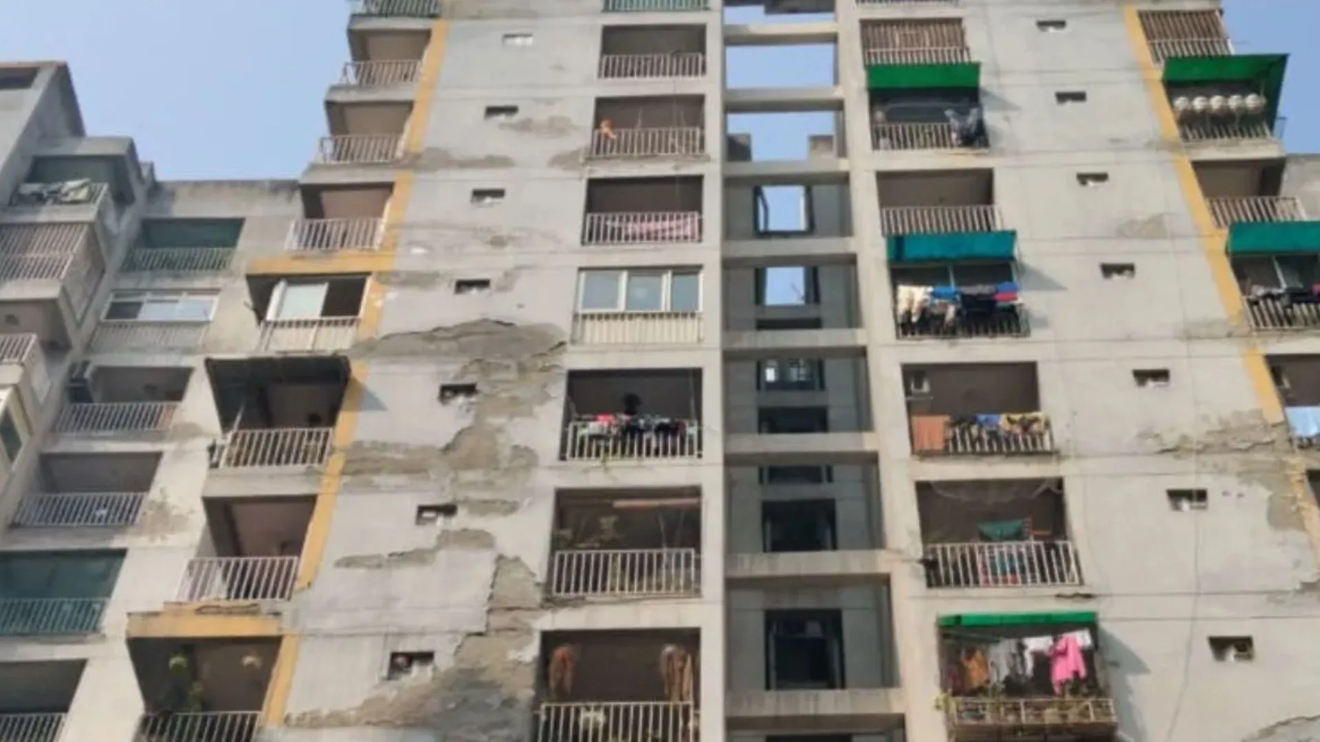 लिव-इन रिलेशनशिप का राज खुलने पर चौथी मंजिल से कूदा युवक, मौत; पति-पत्नी बताकर किराए पर लिया था कमरा