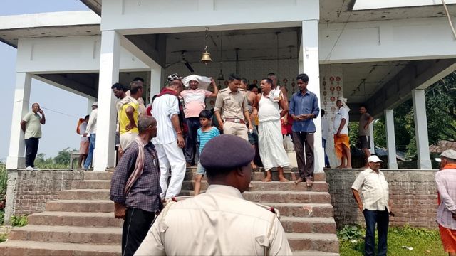 सुपौल में धार्मिक स्थल पर तोड़फोड़, ग्रामीणों के आक्रोश के बाद पुलिस ने संभाली व्यवस्था; हिरासत में 1 संदिग्ध
