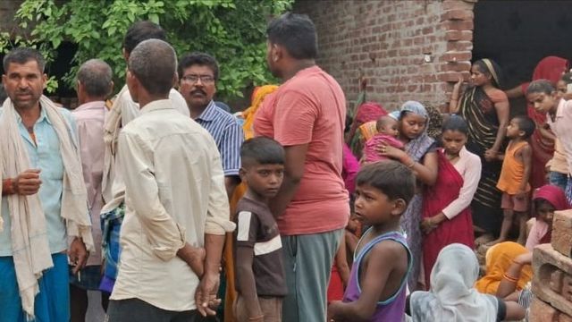 श्रावस्‍ती में आम बीन कर लौट रहे किशोर की कार से कुचलकर मौत, नानपारा-बदला मार्ग पर काशीपुरवा गांव के पास की घटना
