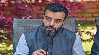 सांसद रुहुल्ला बोले- मानसून सत्र में उठाएंगे कश्मीर का मुद्दा।