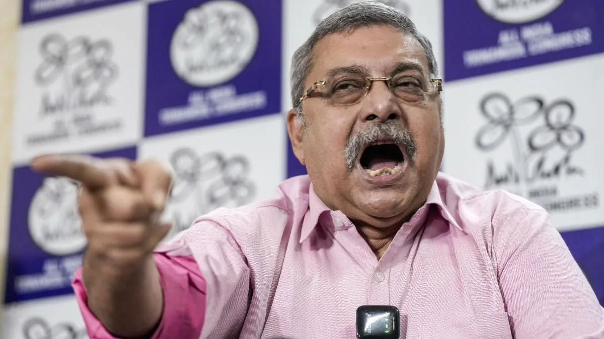 ममता के सबसे भरोसेमंद MP ने ही खोला मोर्चा, आधी रात को आए एक कॉल से क्यों  भड़के कल्याण बनर्जी? इनसाइड स्टोरी - kalyan banerjee refuses abhishek case  ultimatum to mamata