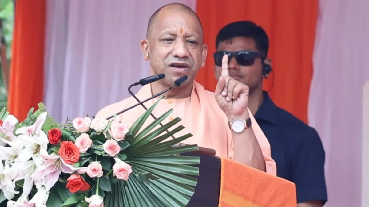 सीएम योगी आदित्यनाथ पर्यावरण को लेकर गंभीर, ग्रीन मोबिलिटी इलेक्ट्रिक सेवा से जोड़ेंगे हर शहर व गांव