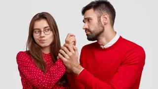 5 प्यार की भाषाएं जो हर कपल को पता होनी चाहिए (Image Source: Freepik)