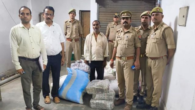 बांदा में अवैध पान मसाला फैक्ट्री का पर्दाफाश, लाखों का माल जब्त
