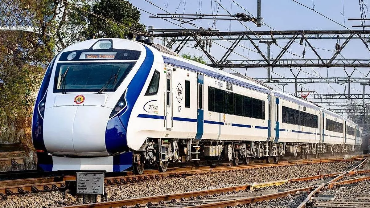 वंदे भारत एक्सप्रेस में देरी? अब मिलेगा मुफ्त खाना! IRCTC का नया नियम लागू