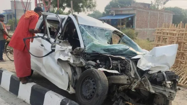 किछौछा शरीफ से लौटते समय यूपी के आजमगढ़ में हुआ हादसा, पलामू के 4 श्रद्धालुओं की मौत; एक की हालत गंभीर