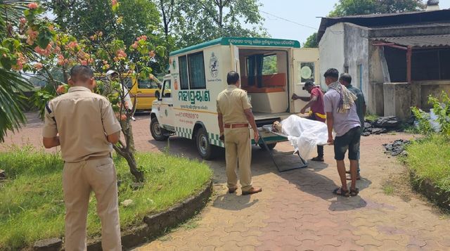 राजगांगपुर ITI हॉस्टल में खून से लथपथ मिला छात्र का शव, आत्महत्या या हत्या? उलझी गुत्थी सुलझाने में जुटी पुलिस
