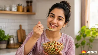 10 मिनट में तैयार करें बिना पकाये प्रोटीन रिच नाश्ता (Image Source: AI Generated)