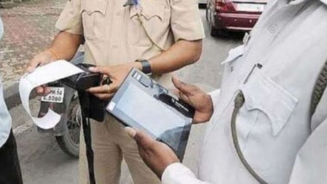 स्कूटी का चालान किया तो हिमाचल पुलिस के जवान को जड़ दिए थप्पड़, पति-पत्नी गिरफ्तार; तीसरा आरोपित नाबालिग
