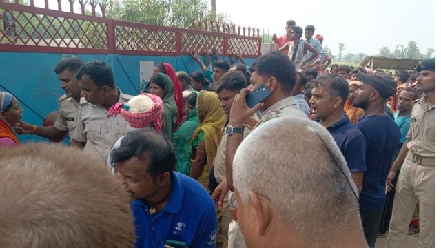 मधुबनी में गैस सिलिंडर वितरण में मची भगदड़, कई लोग घायल, पहुंची पुलिस 
