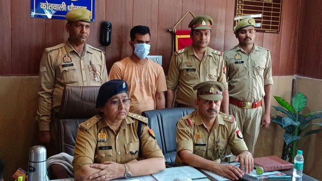 मोमोज ठेले से शुरू प्रेम कहानी का खूनी अंत, हापुड़ में प्रेमी ने प्रेमिका का गला घोंटा; शादी का बना रही थी दबाव
