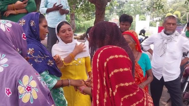 2 बच्चों के पिता पर आया साली का दिल; पुलिस के डर से थाने में किया सरेंडर; भिड़े दोनों के परिवार
