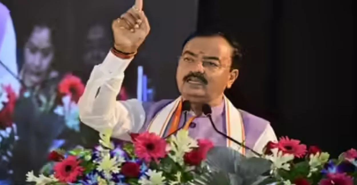 कानपुर पहुंचे डिप्टी सीएम ने राम मंदिर के चढ़ावे को लेकर दी कड़ी चेतावनी, बोले- अगर गड़बड़ी हुई तो चलेगी हनुमान जी की गदा