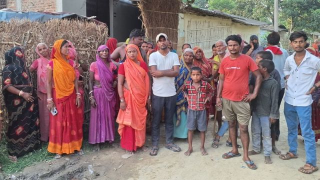 मधुबनी में कोर्ट कमिश्नर की पिटाई के बाद अधवारी में सन्नाटा, बोलने से परहेज कर रहे ग्रामीण
