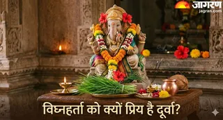 दूर्वा के बिना अधूरी है भगवान गणेश की पूजा (Image Source: AI-Generated)